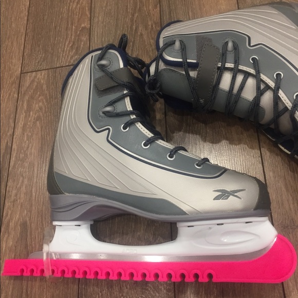 Reebok ice skates size 10 - Picture 2 of 7
